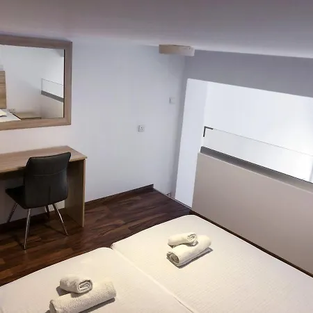 Апартаменти Cozy Loft Айя-Напа